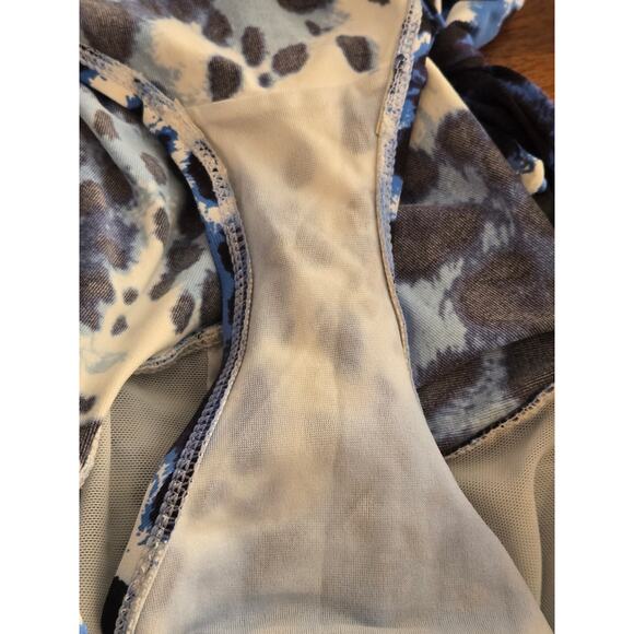 Tommy Bahama 1 PC Blue Animal Leopard Print Tankini Style Swimsuit, Small - Picture 7 of 7